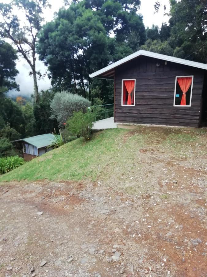Miriam'S Quetzals Lodge San Gerardo de Dota Exterior photo